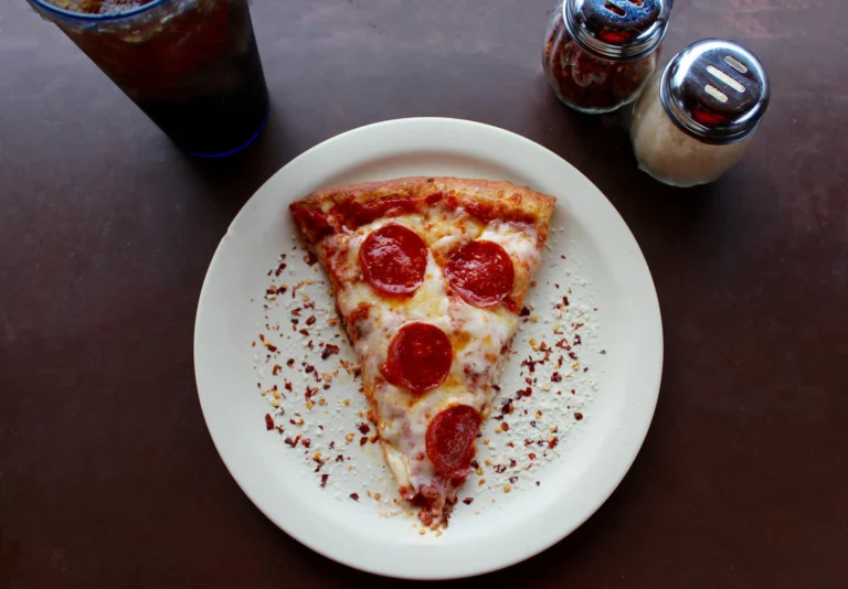 Kako zagrijati pizzu da korica ostane savršena