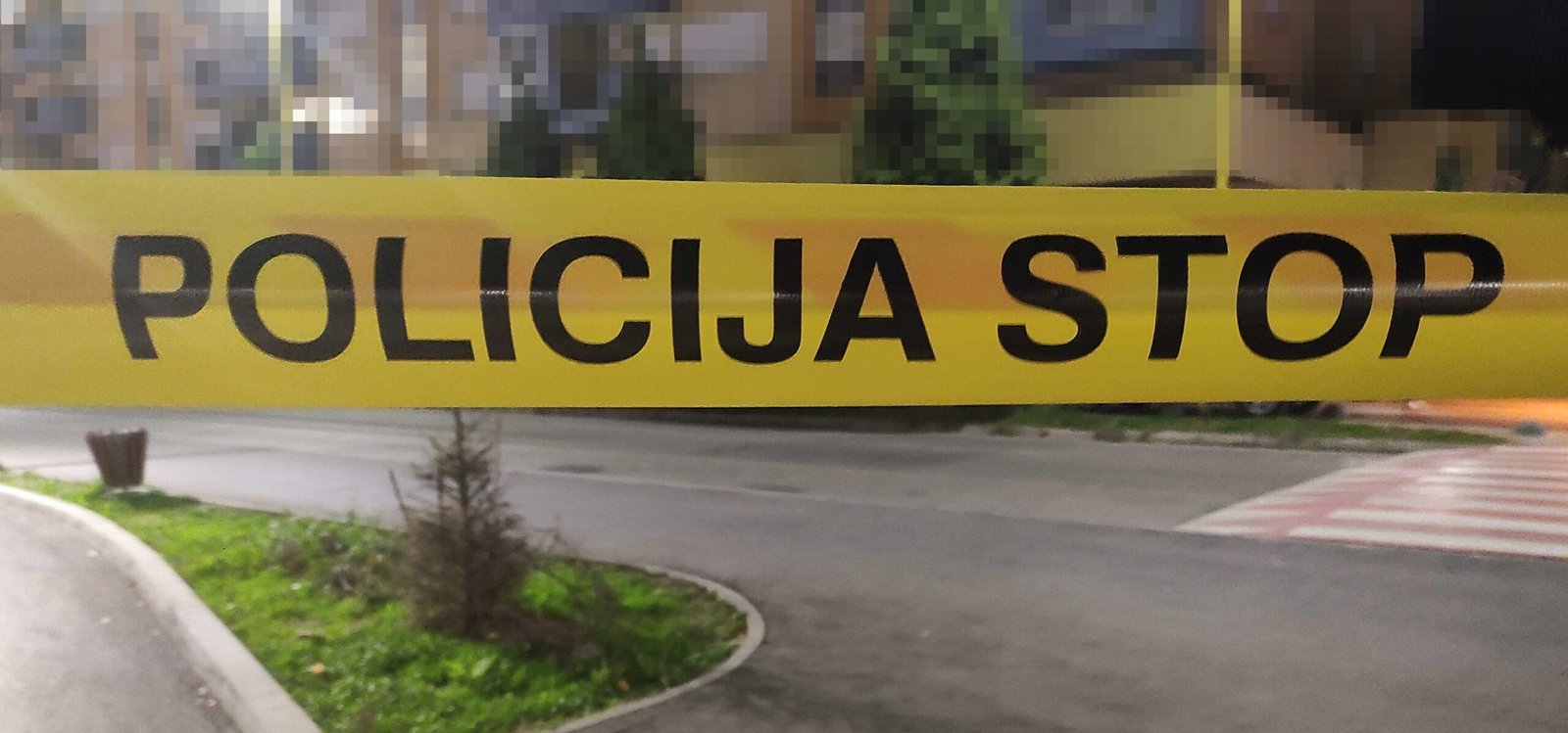 Policijska traka/ Tragedija u Tuzli, muškarac poginuo u eksploziji bombe