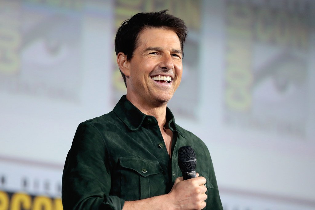 48364274442_8154c26697_b Tom Cruise oborio Guinnessov rekord za najopasniji skok padobranom: Glumac s 16 vatrenih skokova oduševio fanove