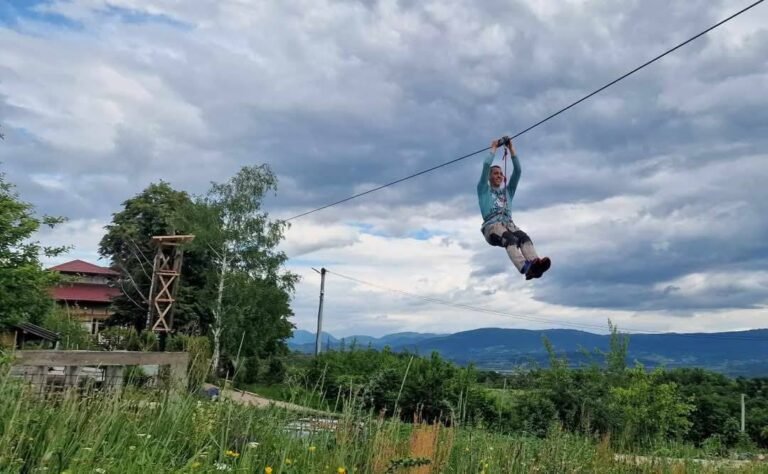 Adrenalinski park