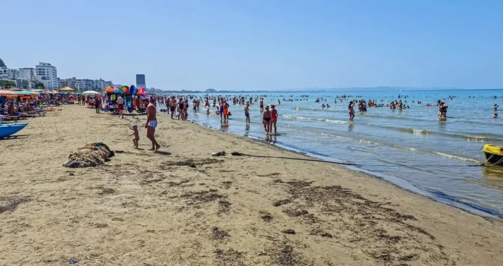 Tragedija u Draču: Državljanka BiH preminula nakon nesreće u moru