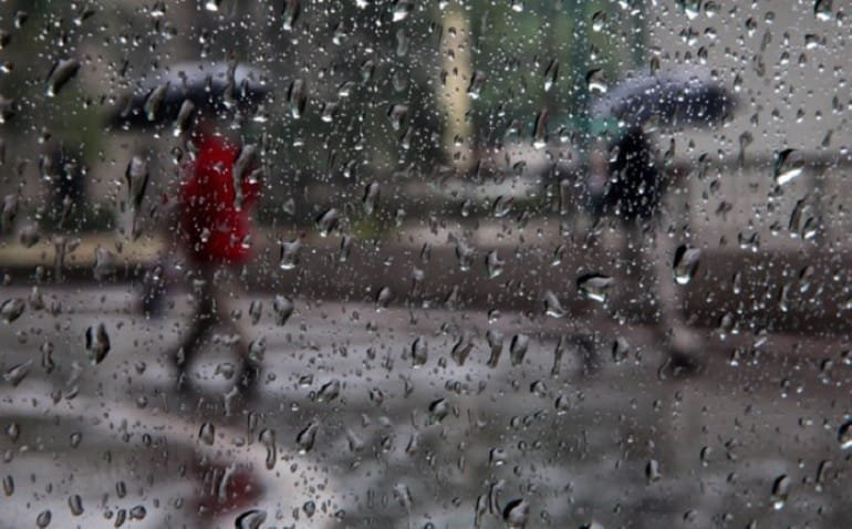 Promjenjivo vrijeme u Tuzlanskom kantonu: Pljuskovi ujutro, sunčanije popodne/ Kiša i snijeg uz hladnoću i tegobe za meteoropate/Oblačno vrijeme uz kišu i pad temperature širom BiH