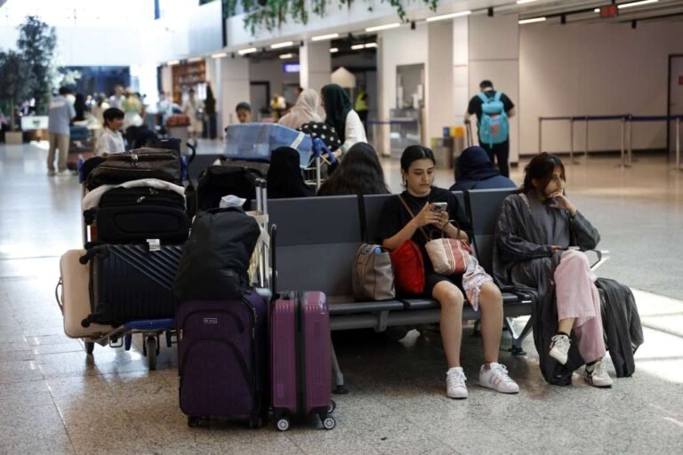 Posebni pasoški šalteri za građane BiH?/ Posebni šalteri za građane BiH na aerodromima: Parlament dao zeleno svjetlo inicijativi