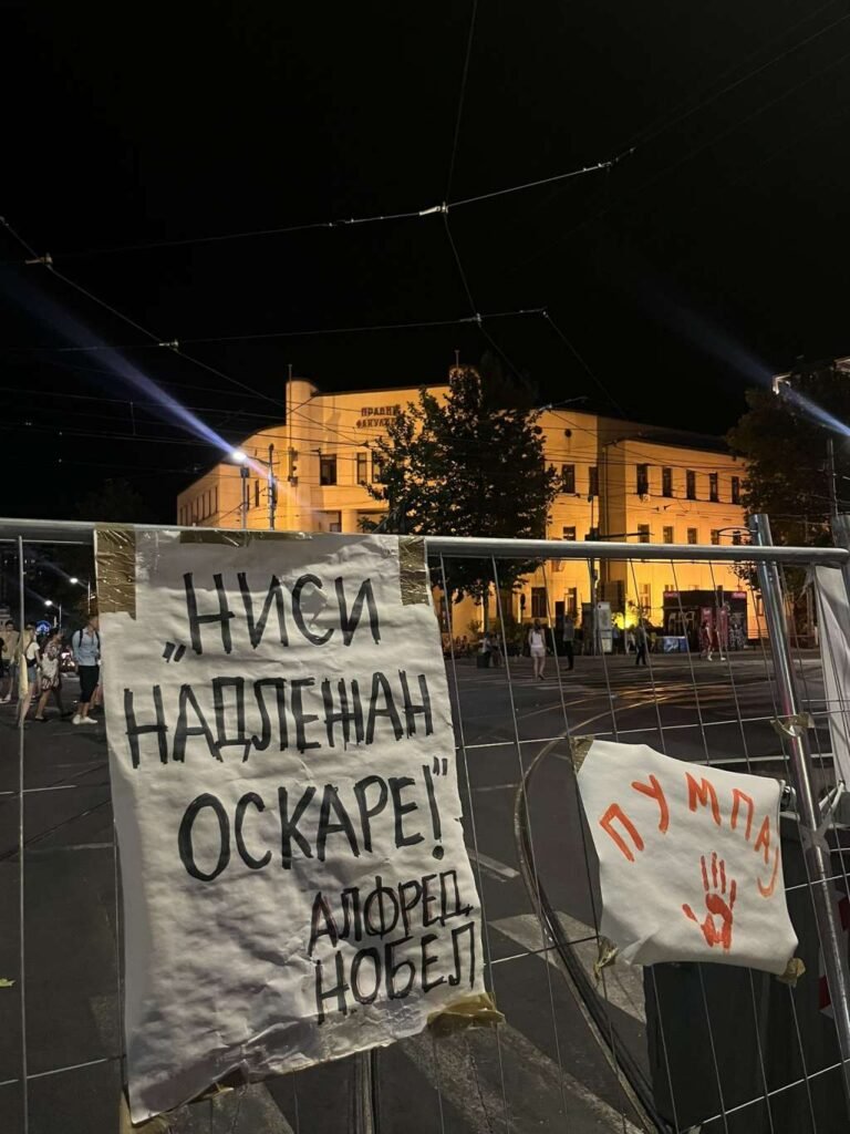 Studenti u Beogradu pušteni na slobodu, protesti se nastavljaju