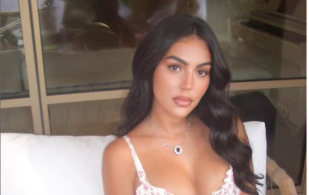 Cristiano Ronaldo zaprosio Georginu prstenom vrijednim miliona