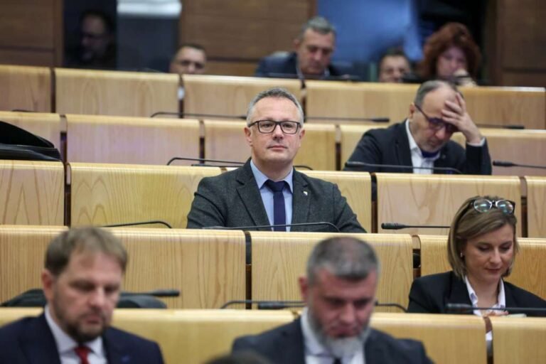 Kajan traži da se u Federaciji BiH zabrane borbe životinja