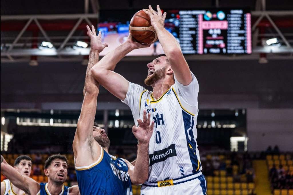 Pobjeda košarkaša BiH na startu Eurobasketa