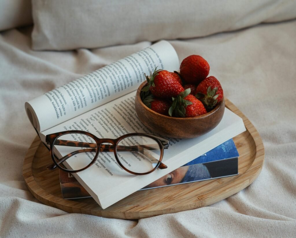 pexels-helloaesthe-31078826 Ekskluzivno: Šta poznate zvijezde rade prije spavanja?