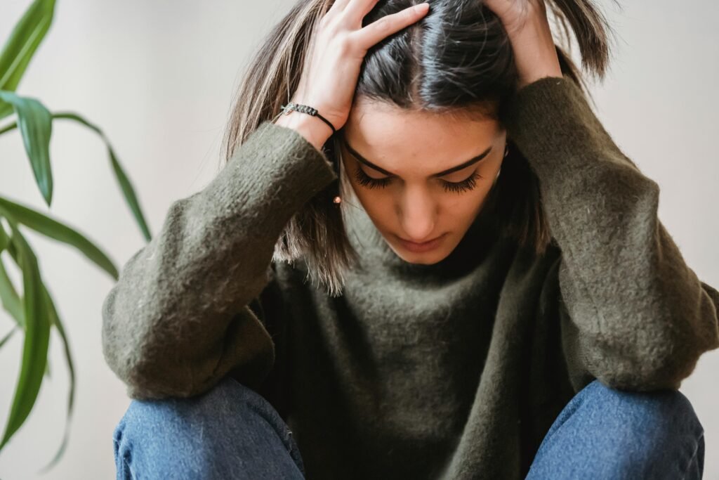 pexels-liza-summer-6382648 Znakovi da ti fali magnezij – tijelo ti već govori