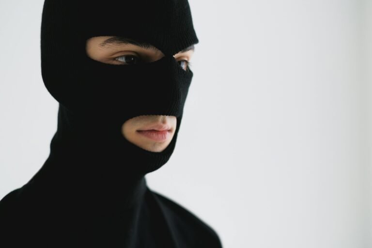 Maskirani napadači za 90 sekundi ukrali nakit vrijedan dva miliona dolara