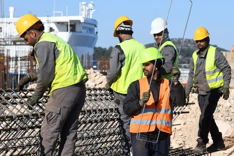 Stranci u BiH: 7.427 radnih dozvola predviđeno za 2026. godinu