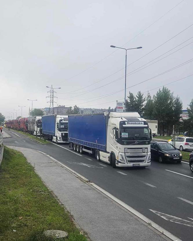 Prevoznici u BiH danas započeli proteste i blokade saobraćajnica