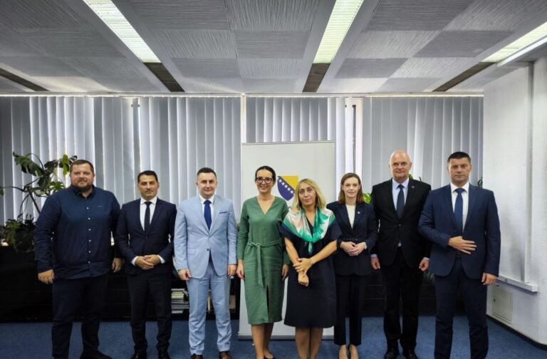 Federalno ministarstvo okoliša i turizma izdvojilo 400.000 KM za uklanjanje nesanitarnih odlagališta