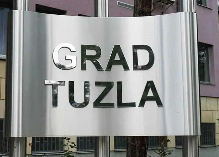 Grad Tuzla: Za sada nema potrebe za izmještanjem štićenika Doma penzionera u druge objekte/ Grad Tuzla raspisao konkurs za zapošljavanje državnih službenika