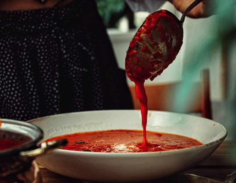 Umak od paradajza sa tri sastojka: Italijanska tajna bogatog ukusa