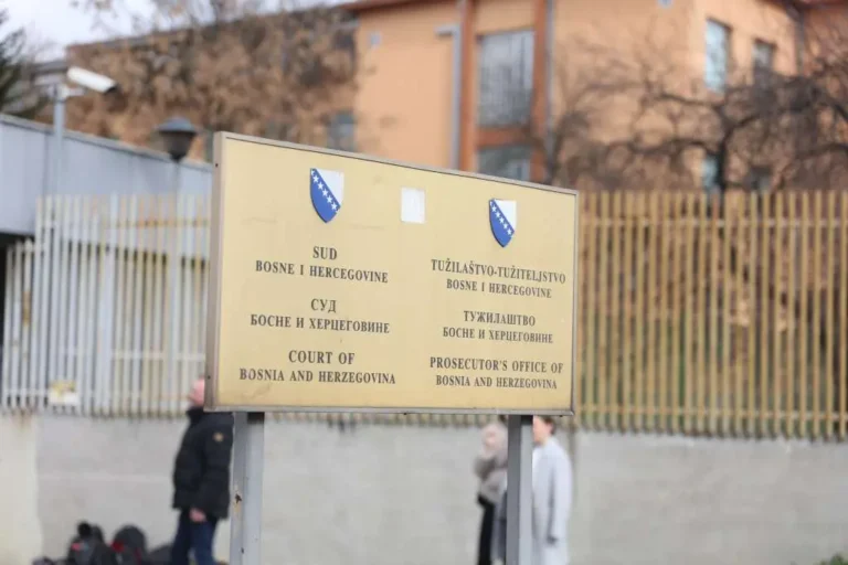 Optužnica protiv grupe zbog krijumčarenja zlata i plemenitih metala/ Optužnica protiv 12 osoba i šest firmi zbog pranja novca/ Potvrđena optužnica za ubistva 829 Bošnjaka iz Srebrenice
