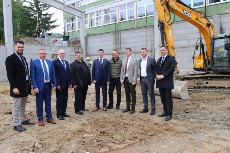 Vlada TK u Gračanici: Više od 5 miliona KM za razvojne projekte