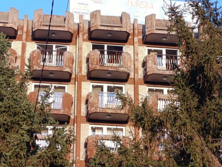 Dom penzionera/ tragedija/ Dan žalosti/ pritvor za odgovorne u Domu penzionera Tuzla