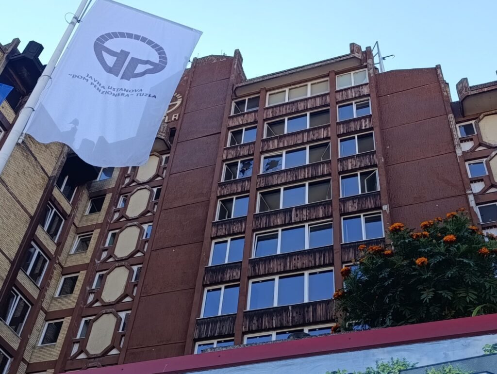 Potvrdilo Tužilaštvo TK: Teški propusti u Domu penzionera Tuzla doveli do smrtonosnog požara/Istraga o požaru u Domu penzionera Tuzla pri kraju, moguća optužnica