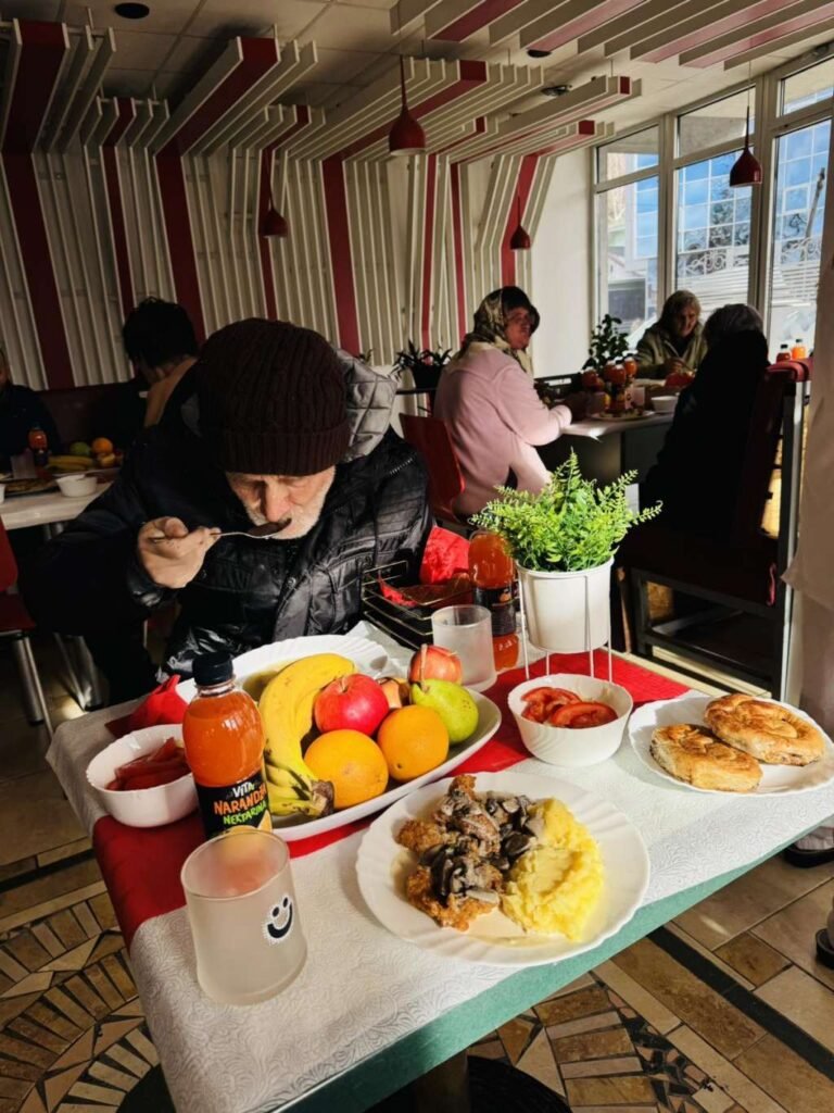 Pomozi.ba organizirao svečani ručak povodom Dana državnosti