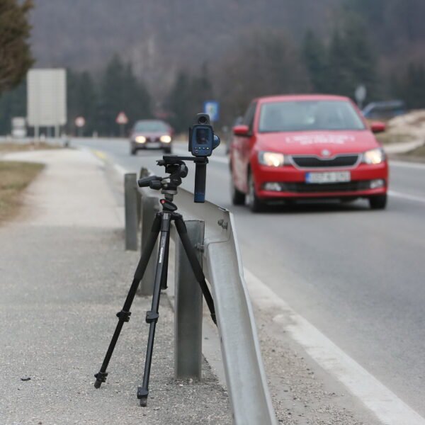 Najavljene kontrole brzine na području TK, evo gdje će radari biti postavljeni/Inicijativa za postavljanje radara na Južnoj magistrali u Tuzli