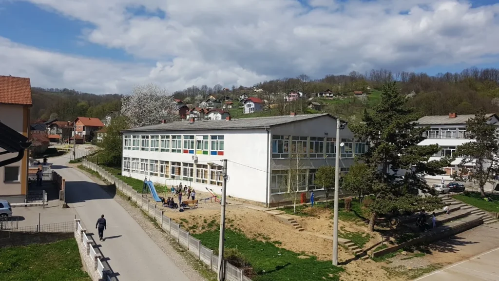 U OŠ Sapna nastavnik prijetio učenicima, intervenisala i policija