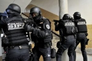 SIPA pokrenula veliku akciju zbog trgovine ljudima/ SIPA razbila grupu osumnjičenu za organizovani kriminal i trgovinu drogom