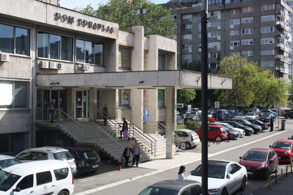 Dom zdravlja Tuzla raspisao konkurs za prijem ljekara/ Dom zdravlja „Dr. Mustafa Šehović“ Tuzla traži ljekare za stalni radni odnos