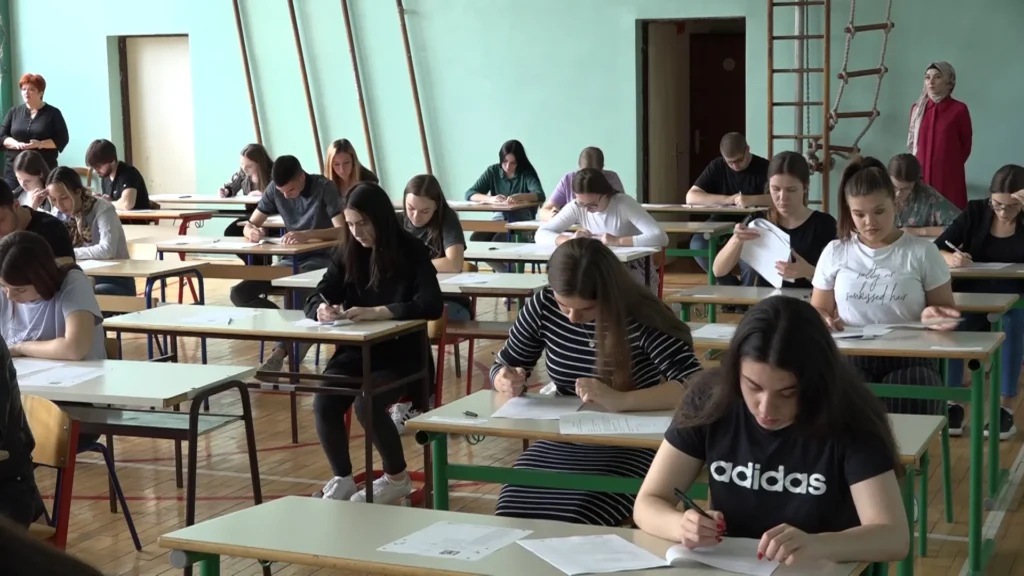 Pad uspjeha na eksternoj maturi, uvedene nove mjere za unapređenje obrazovanja u TK/ Počinju besplatne pripremne nastave za eksternu maturu