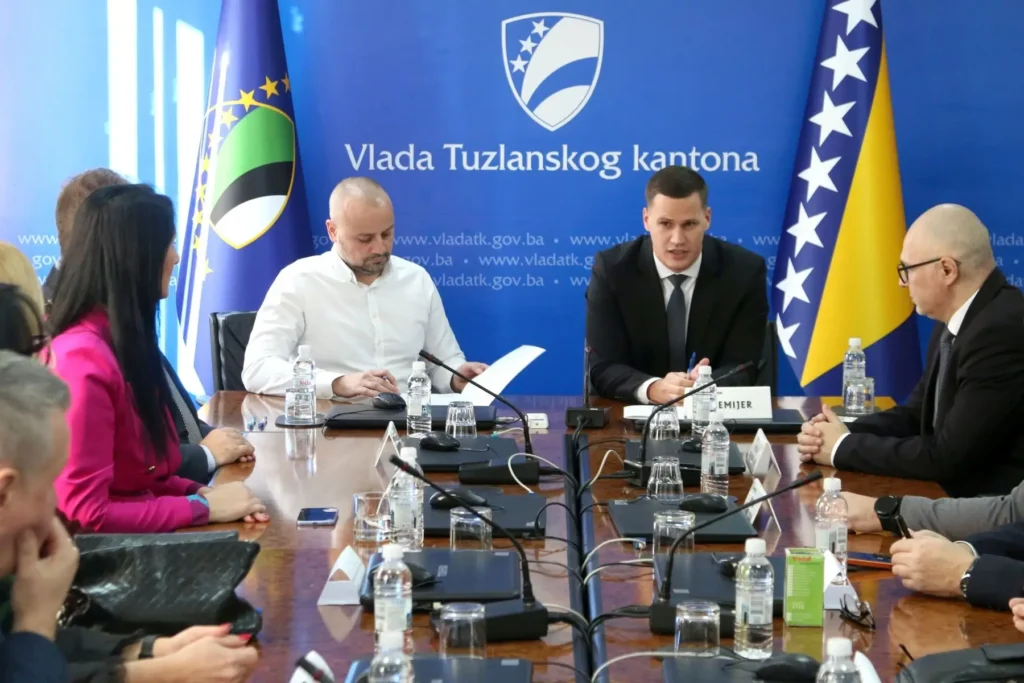 Dogovor Vlade i sindikata donosi veća primanja zaposlenima u TK