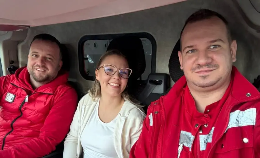 Beba rođena u sanitetskom vozilu kod Lukavca: