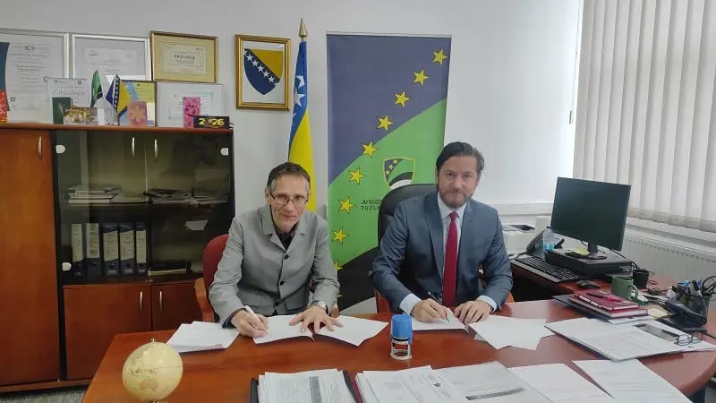 Sporazum o saradnji jača vezu tržišta rada i akademske zajednice u TK