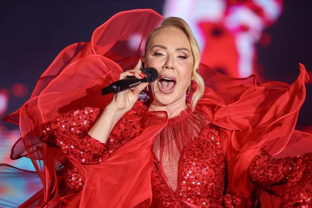 Lepa Brena zakazala i drugi koncert u Tuzli