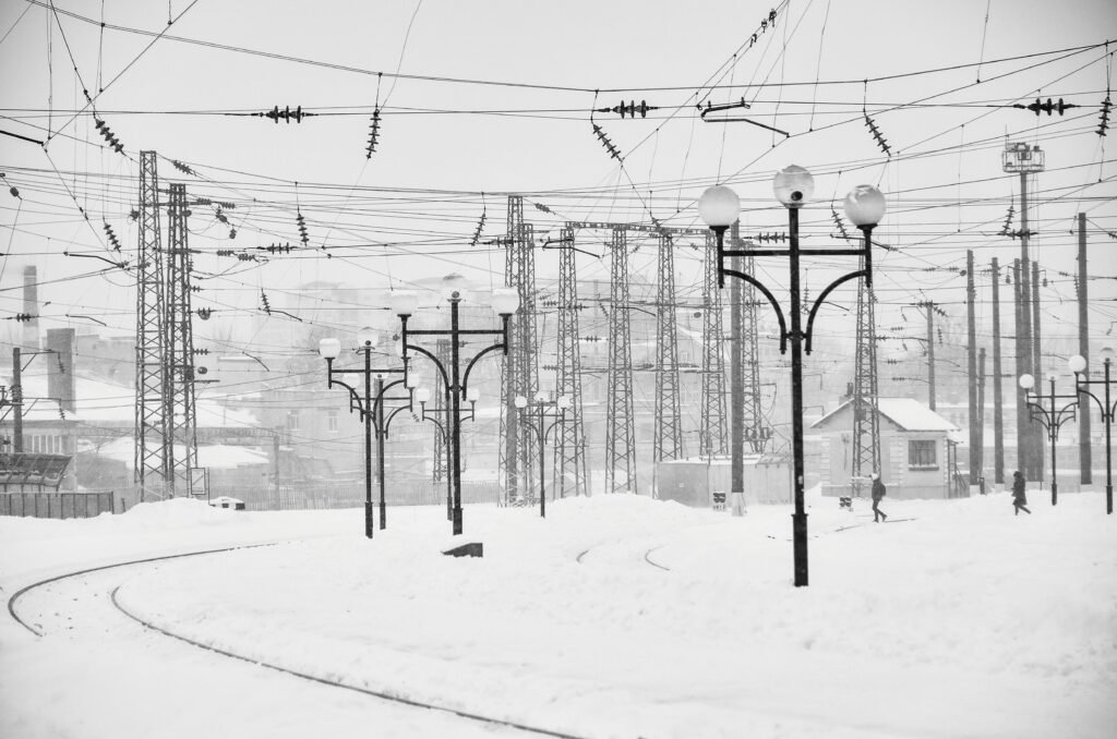 Electric pylon and snow
