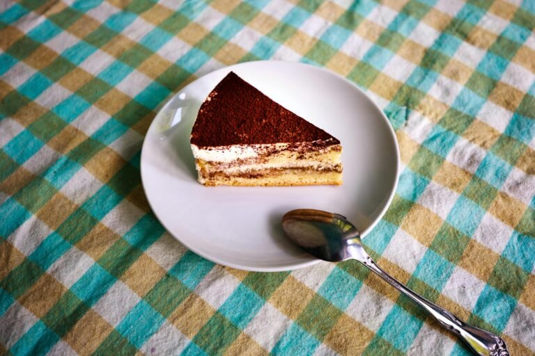 Tiramisu torta bez pečenja: Brzi i kremasti desert za svaku priliku