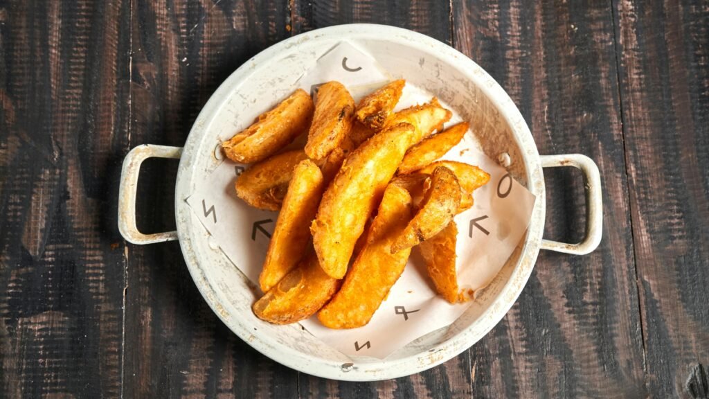 Trik za savršeno pečeni krompir koji se ne lijepi za lim