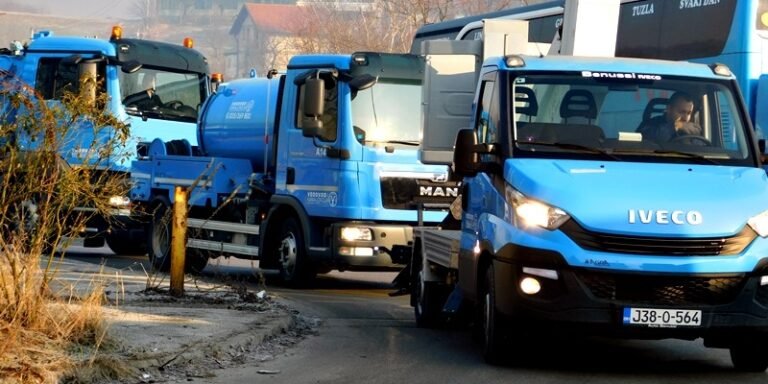 Svečani defile povodom Dana vozača i automehaničara 15. januara u Tuzli