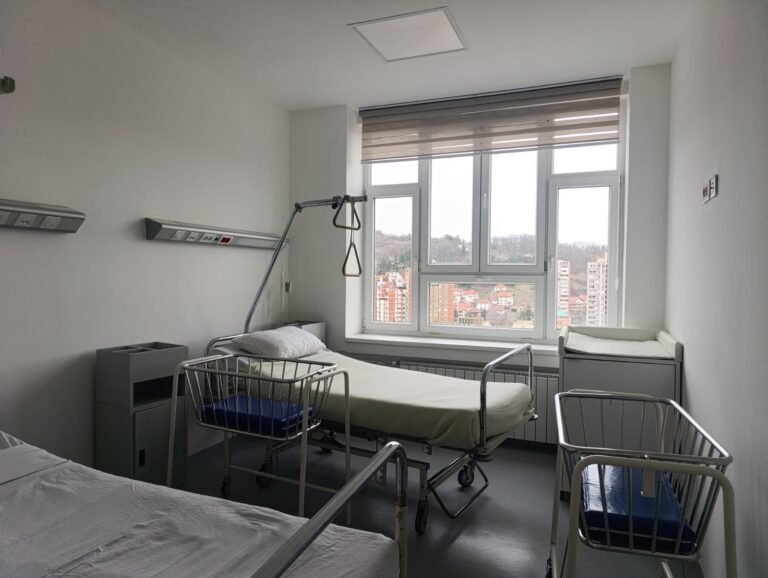 Porodilje u UKC Tuzla dobile znatno bolje uslove nakon rekonstrukcije odjela