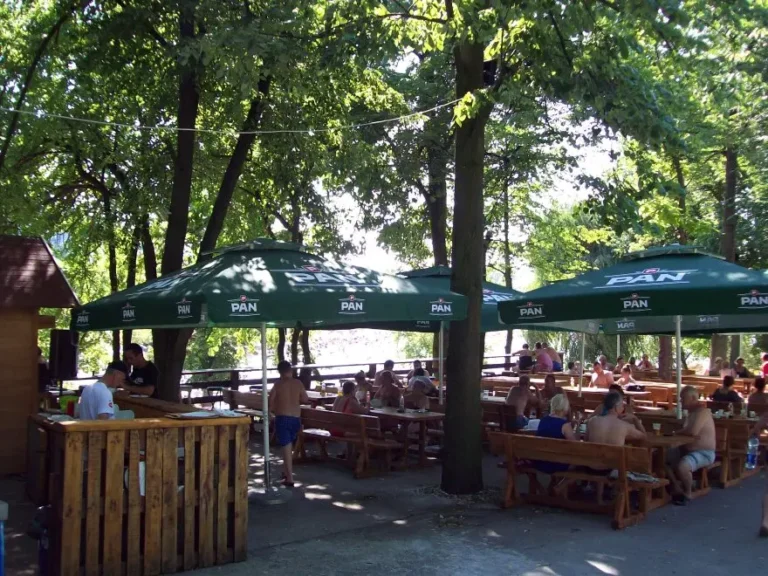 Ugostitelji u Tuzli moraju pribaviti odobrenje za ljetne bašte