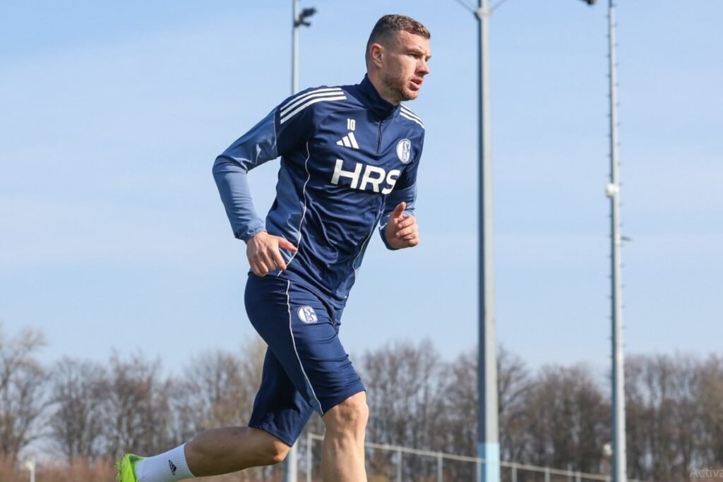 Džeko počeo individualne treninge u Šalkeu, povratak sve bliži