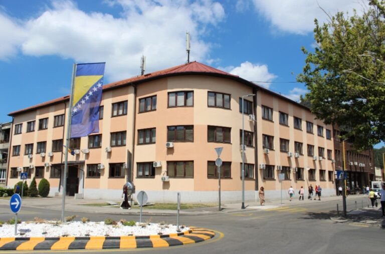 Upozorenje iz MUP-a TK: Ne nasjedajte na lažne poruke o kaznama