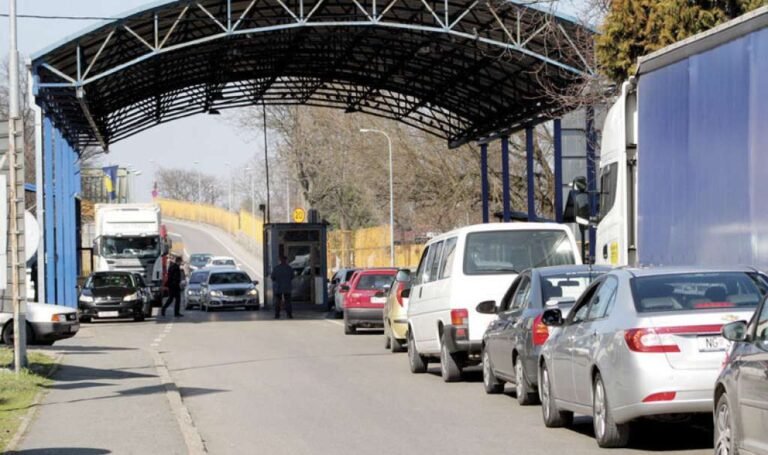 Pojačan saobraćaj i radovi širom BiH: Vozači upozoreni na gužve i obustave