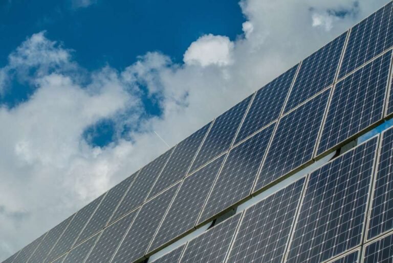 Građani FBiH uskoro mogu dobiti novac za solarne elektrane: Evo ko ima pravo na podršku