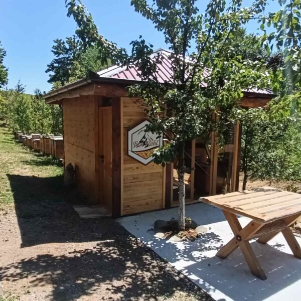 U Centru Eco Nahl svečano otvorena Api-komora – nova zdravstveno-ekološka destinacija u Kalesiji